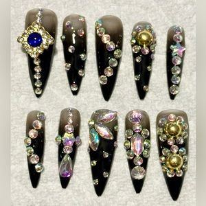 Handmade press on nails. Black and rhinestones